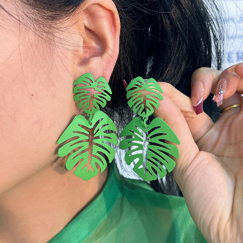 NatureGlow Hollow Leaf Earrings